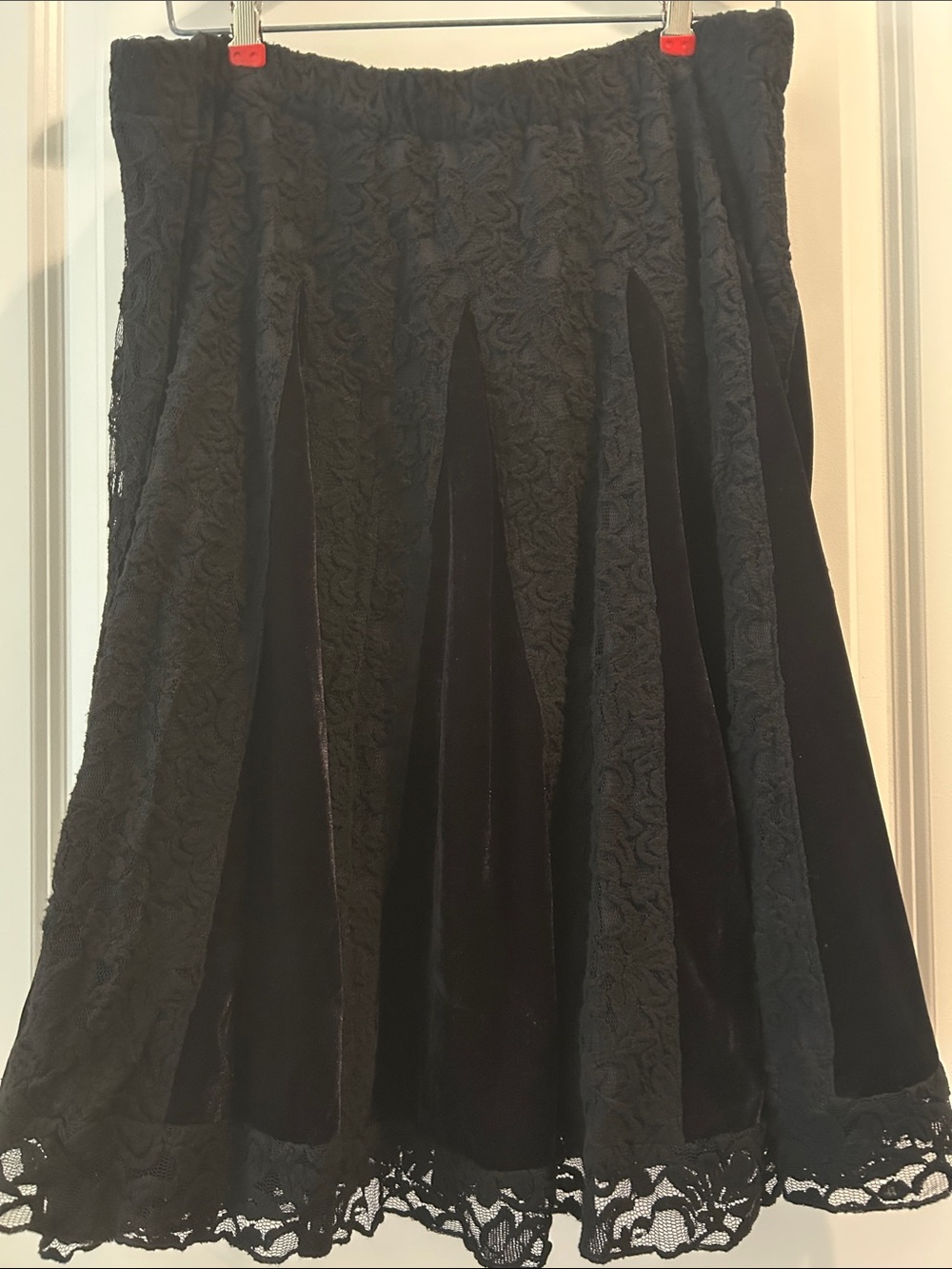 Susan Graver Black Lace & Velvet Panel Pleats  Midi Skirt elastic waist size 1X